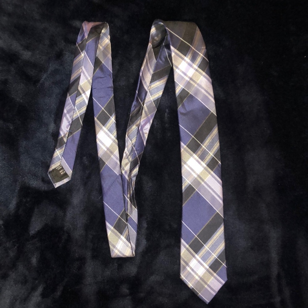 Kenneth Cole Silk Tie